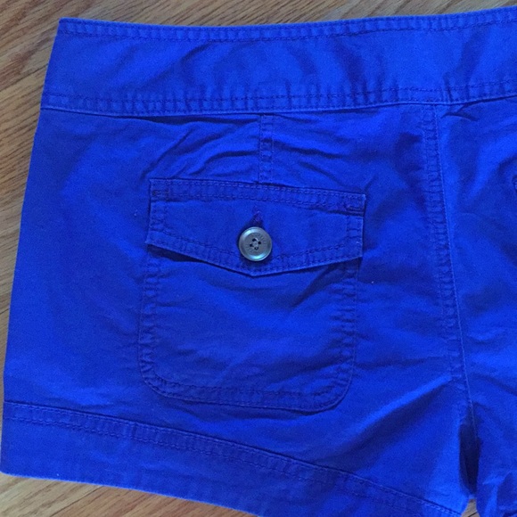 Express Shorts w front buttons - Picture 6 of 6